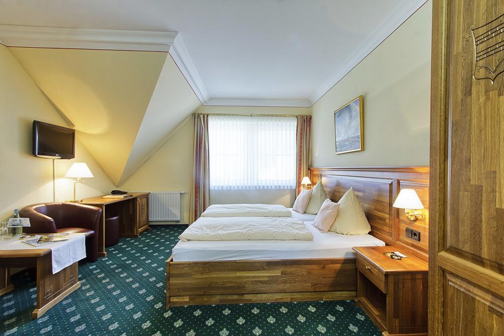 Golfpark Gut Dueneburg Hotel Haren Room photo